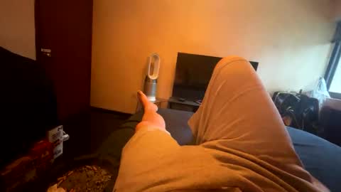 010_uwu online show from April 20, 11:07 pm