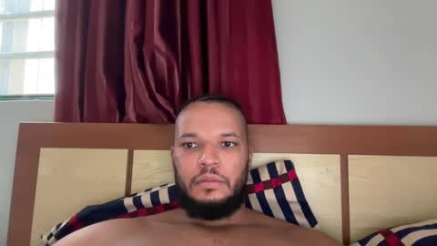 Snapshot of 0_kingsley chatting on December 19, 12:23 pm Kingsley online show from December 19, 12:23 pm