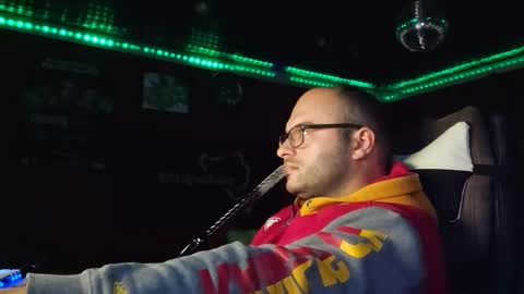 Snapshot of 11anonymus11 chatting on October 28, 10:34 pm 11anonymus11 online show from October 28, 10:34 pm