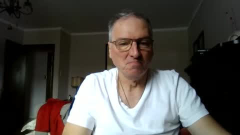 Snapshot of 123456ant chatting on February 9, 5:43 pm 123456ant online show from February 9, 5:43 pm