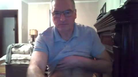 Snapshot of 123456ant chatting on February 15, 10:43 pm 123456ant online show from February 15, 10:43 pm