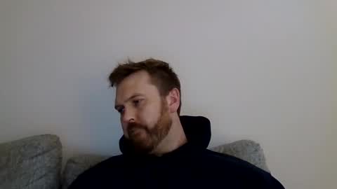 123holt123 online show from June 2, 12:00 am