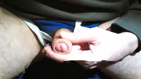 2001uwuk online show from February 16, 9:05 pm