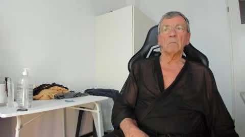 Henk online show from April 19, 6:21 pm