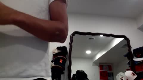 Miguel online show from November 10, 5:01 am