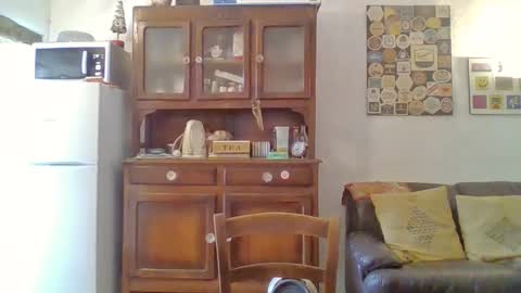 22esserre online show from September 29, 11:41 am