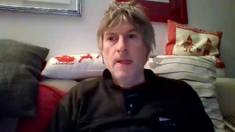 22esserre online show from December 28, 9:40 pm