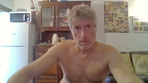 22esserre online show from September 12, 1:44 pm