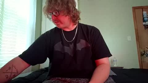 Daddythickdick420 online show from May 7, 8:20 pm