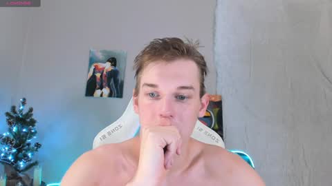 Snapshot of 4ever_dude chatting on January 5, 3:32 am Andrew online show from January 5, 3:32 am