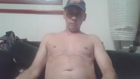 4nuf online show from January 9, 9:58 am