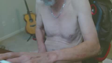 6stringer62 online show from January 25, 8:31 pm