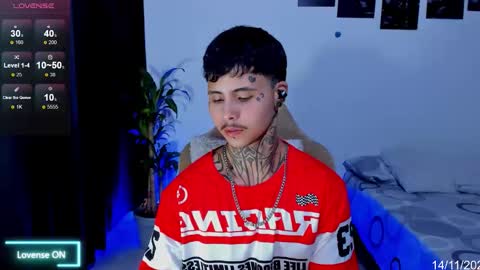 Stefan online show from November 14, 11:39 pm