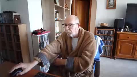  Papi  online show from February 17, 10:14 am