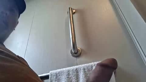 Snapshot of 9inchesnya chatting on October 18, 6:35 pm 9inchesnya online show from October 18, 6:35 pm