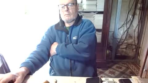 _123_voyeur_ online show from March 31, 10:28 am