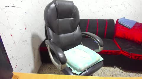     ----       online show from March 7, 4:12 am