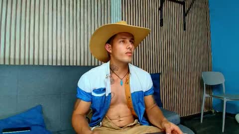 Angel Rivera online show from February 20, 1:57 am