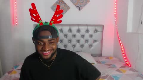 Andrew online show from December 3, 6:25 pm