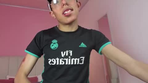  camilo online show from March 20, 8:23 pm