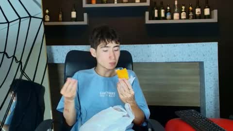 Dante online show from November 5, 8:55 pm