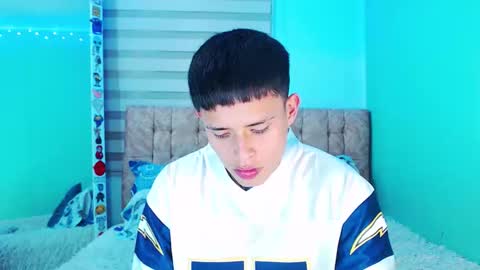 mod online show from December 21, 4:20 am