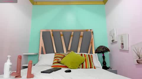  L E M M O N  online show from November 7, 3:26 pm