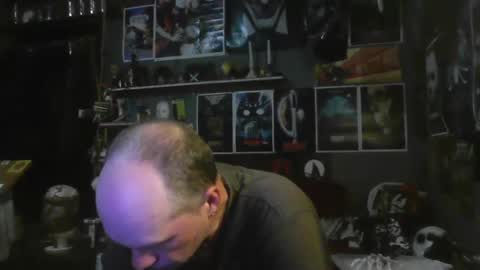 That guy online show from November 7, 8:28 am