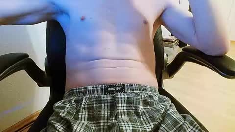 _neverever_ online show from April 3, 7:10 pm