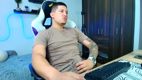 Roberto online show from February 4, 12:33 pm