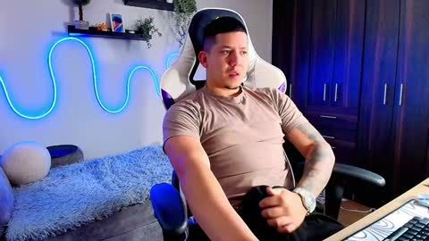 Roberto online show from January 22, 1:53 pm