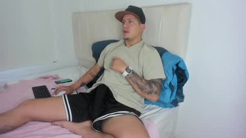 Roberto online show from December 5, 1:06 pm