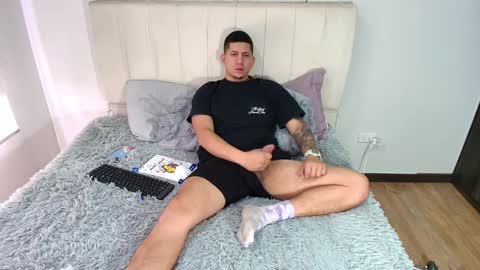 Roberto online show from December 19, 3:41 pm