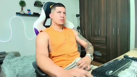 Roberto online show from February 9, 12:30 pm