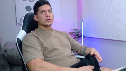 Roberto online show from February 25, 12:39 pm