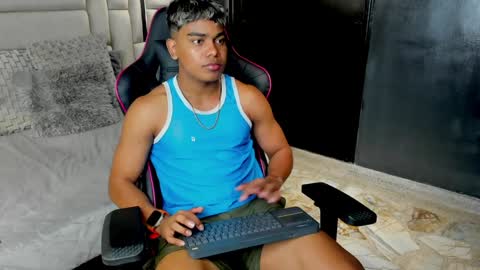 _sammy_ice online show from January 22, 1:31 am