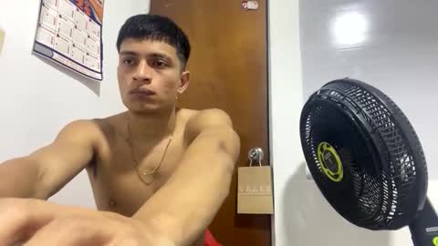 Juan Pablo-independent model online show from October 28, 7:33 am