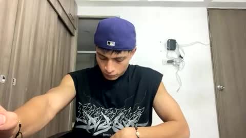 Juan Pablo-independent model online show from July 15, 3:35 am