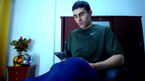 _skyleer_ online show from November 9, 11:42 pm