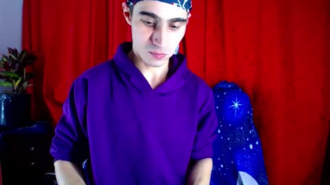 _skyleer_ online show from January 11, 1:43 am