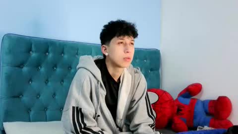 Thomas online show from January 13, 3:33 am