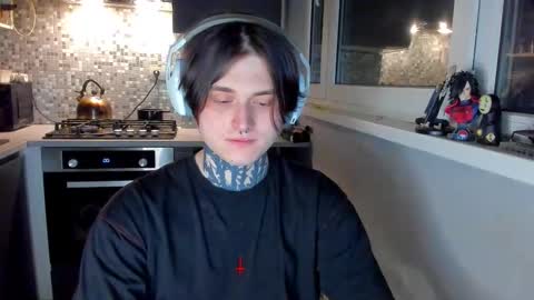 _torfin_ online show from January 31, 8:40 pm