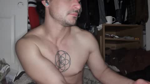 Snapshot of _yourdirtysecret23 chatting on January 7, 6:39 am Matt snap - mattdillon1995 online show from January 7, 6:39 am