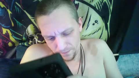 A Bored Dragon online show from March 11, 7:47 pm