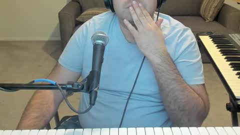 Aaron online show from February 7, 12:29 am