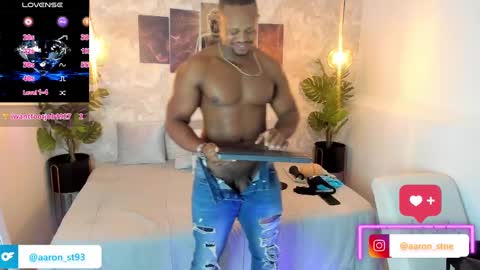 Aaron online show from February 26, 10:58 am