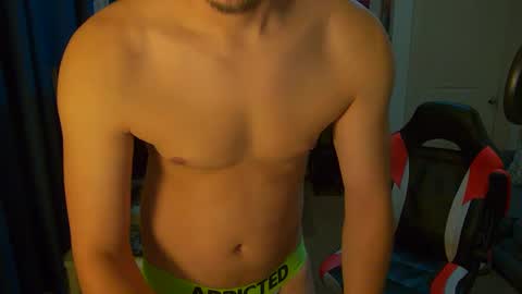 Snapshot of aarong_albertg chatting on October 3, 12:26 am ShyGaymerGuy online show from October 3, 12:26 am