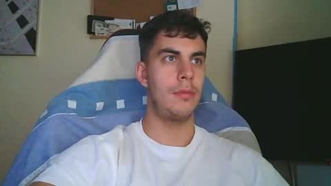 aaronlavine online show from July 23, 4:26 pm