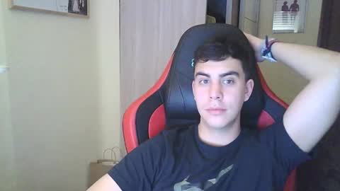 aaronlavine online show from February 19, 5:49 pm