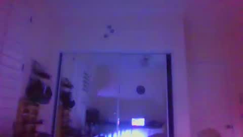 Snapshot of aaronprezent chatting on October 3, 11:04 am aaronprezent online show from October 3, 11:04 am